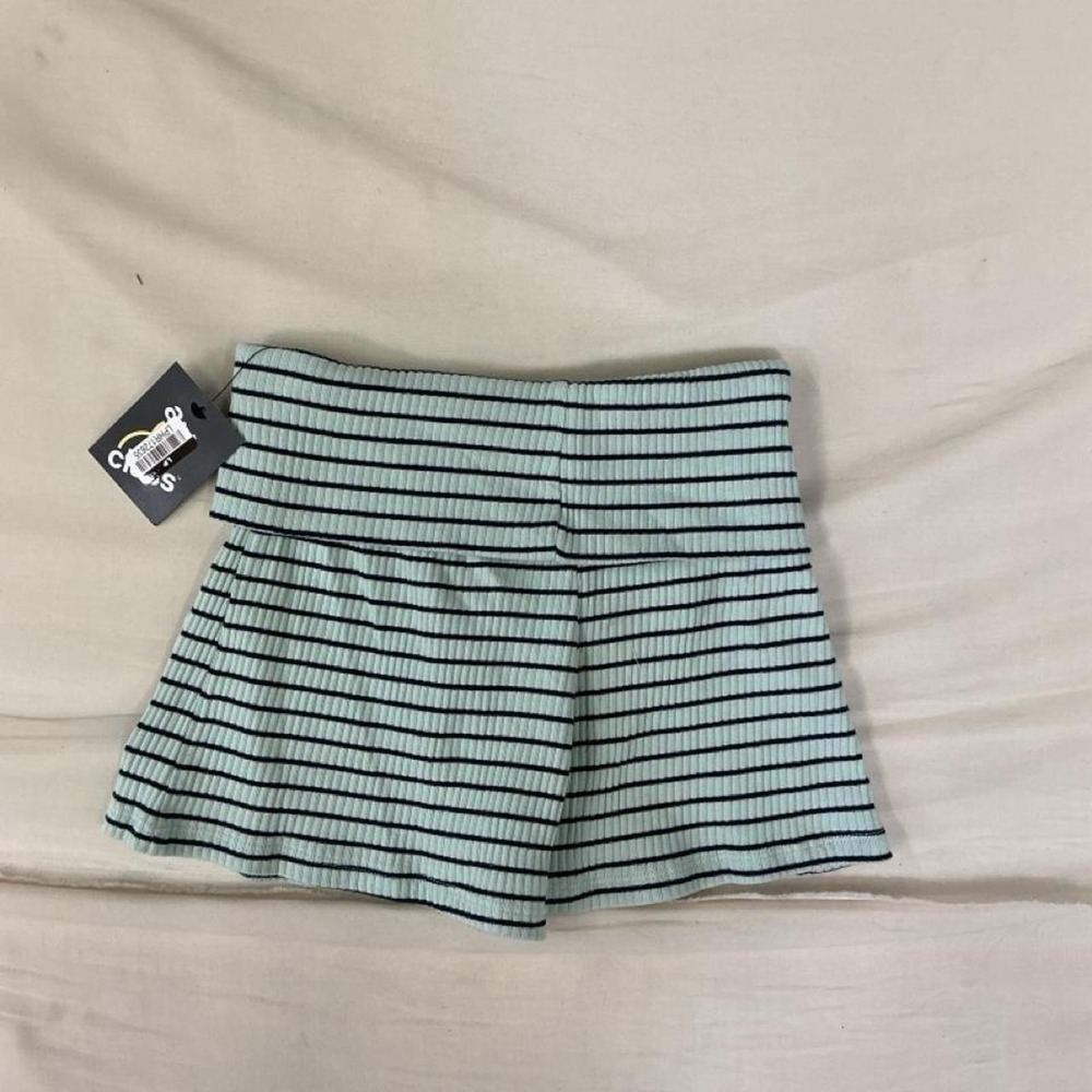 Art Class girls' striped ribbed shorts